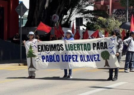 A 15 años de su detención, organizaciones marchan en Oaxaca para exigir la liberación de Pablo López Alavez